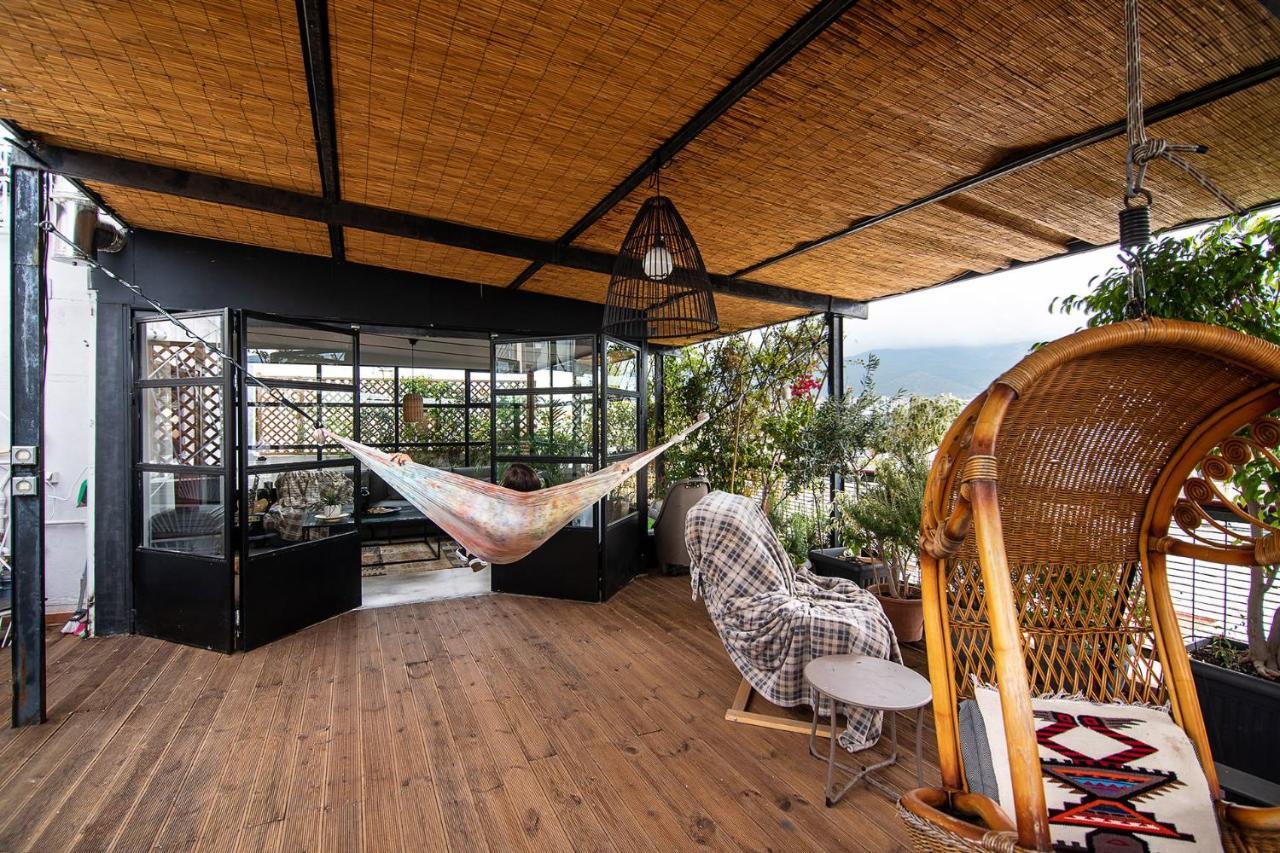Unique Solar Penthouse With Jacuzzi And Sauna In Central Афіни Екстер'єр фото